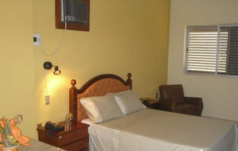 Rodes Palace Hotel Patrocinio Ruang foto
