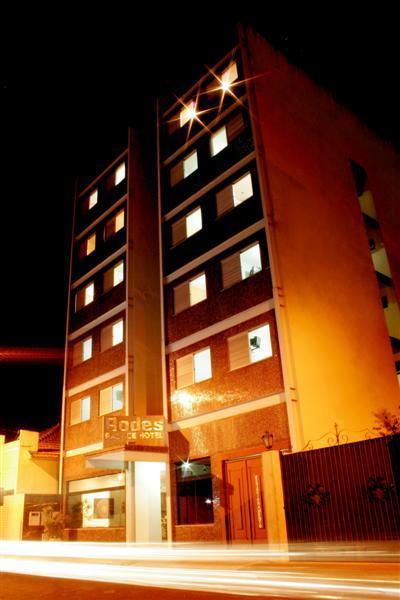 Rodes Palace Hotel Patrocinio Bagian luar foto