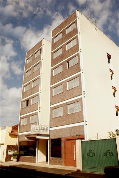 Rodes Palace Hotel Patrocinio Bagian luar foto